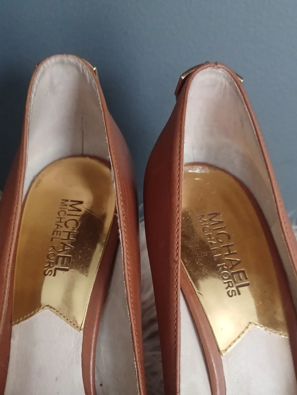 Michael Kors Ekegant Leather Pumps